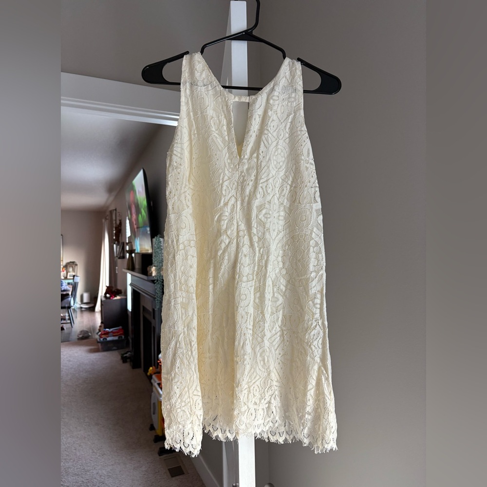 Elegant Cream Lace Dress